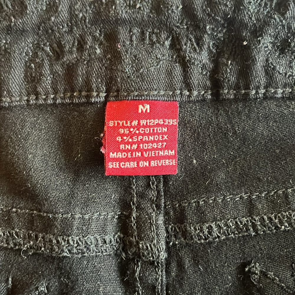 Black denim shorts - Picture 6 of 7